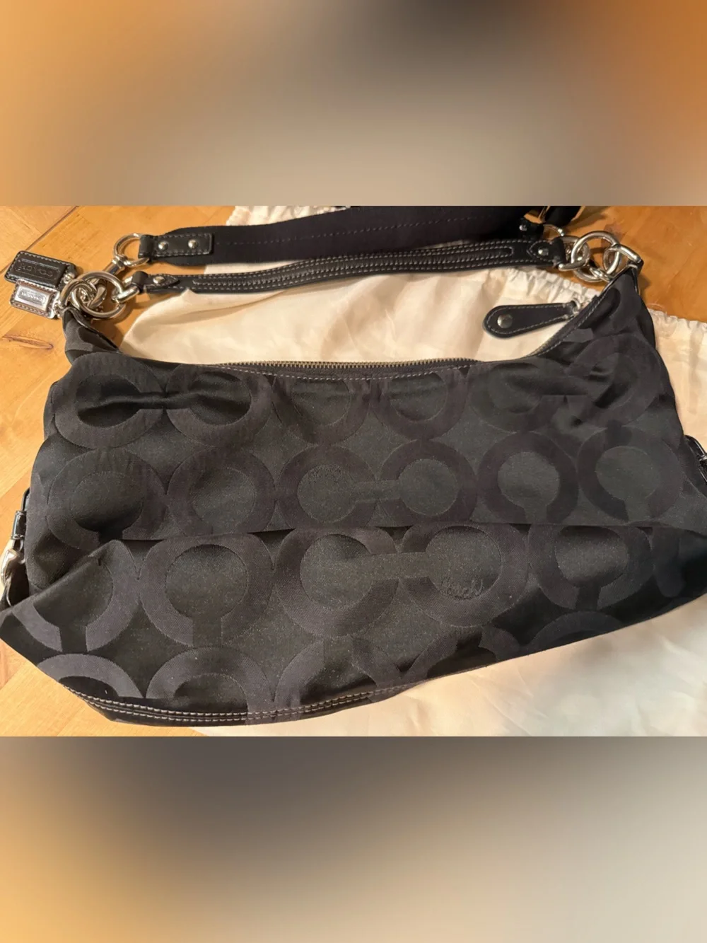 Like new Coach Black Signature Hobo Shoulder Bag